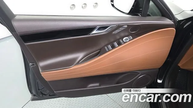 Genesis G80 Бензин 2.5 турбо 2WD — Фото автомобиля 23