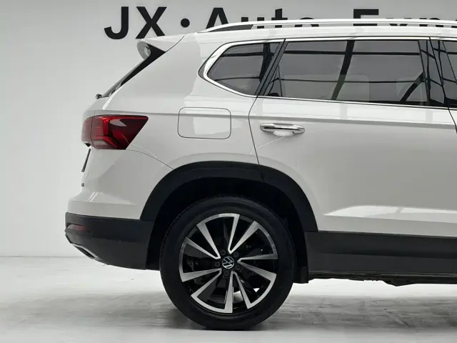 Volkswagen Tharu — Фото автомобиля 12