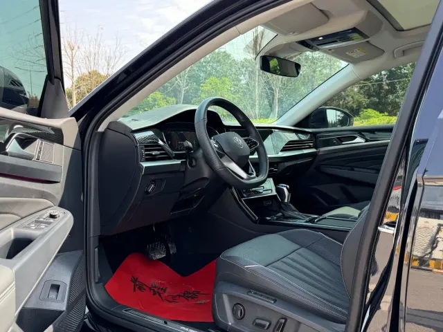 Volkswagen Passat — Фото автомобиля 8