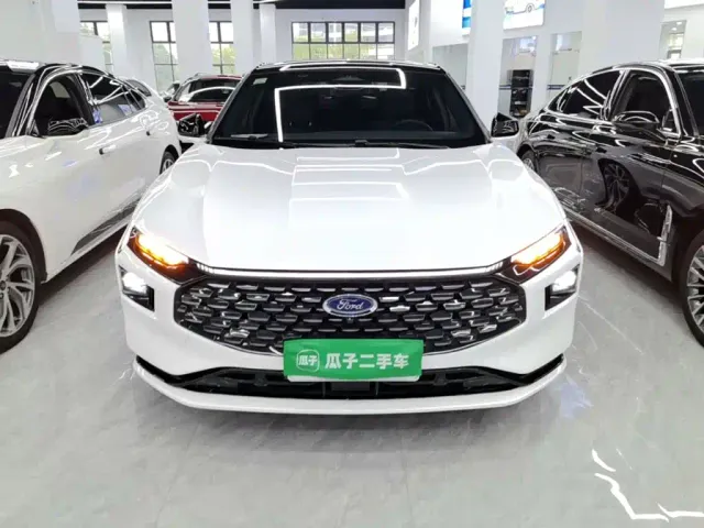 Ford Mondeo — Фото автомобиля 2
