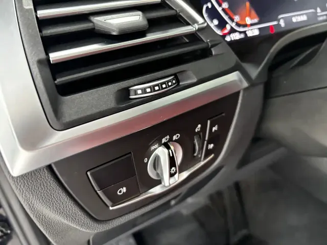 BMW X3 — Фото автомобиля 15