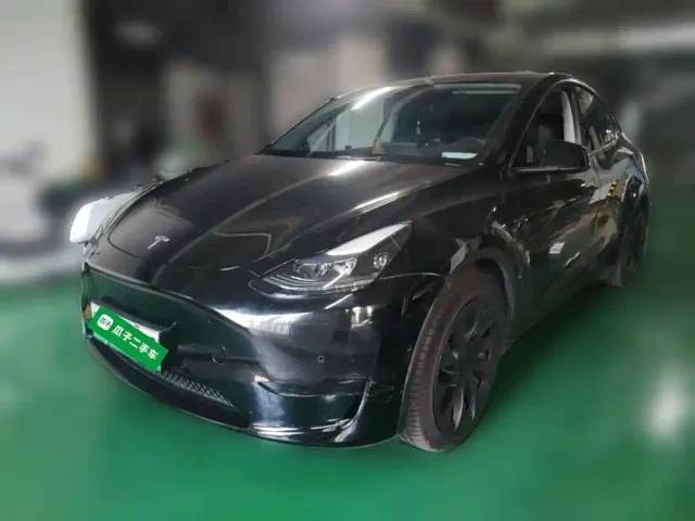 Фотография автомобиля — Tesla Model Y