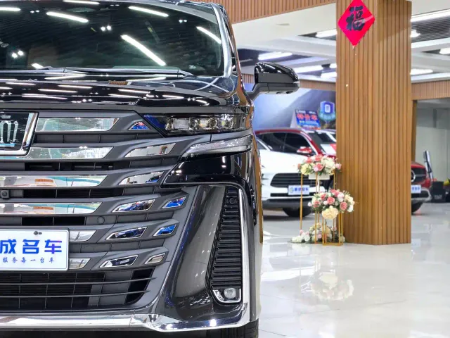 Toyota Vellfire — Фото автомобиля 5