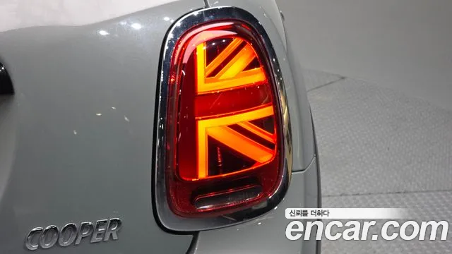 Mini Cooper Cooper 5 дверей Classic — Фото автомобиля 24