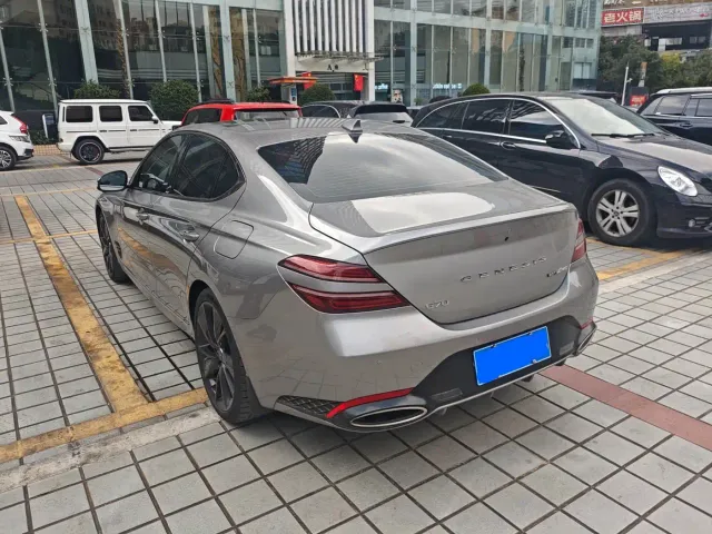 Genesis G70 — Фото автомобиля 7