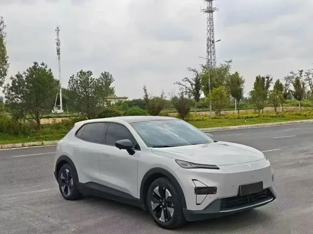 Deepal S05 — Фото автомобиля 3