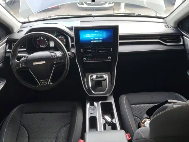 Haval M6 — Фото автомобиля 9
