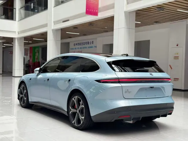 NIO NIO ET5T 2023 100kWh Touring — Фото автомобиля 7