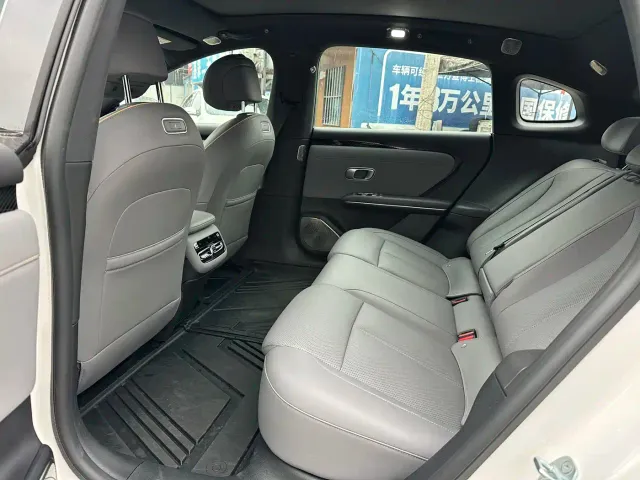 Changan Qiyuan A06 — Фото автомобиля 10