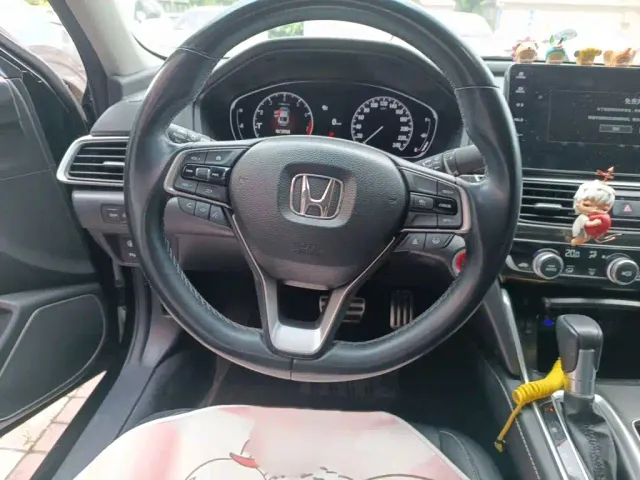 Honda Accord — Фото автомобиля 2