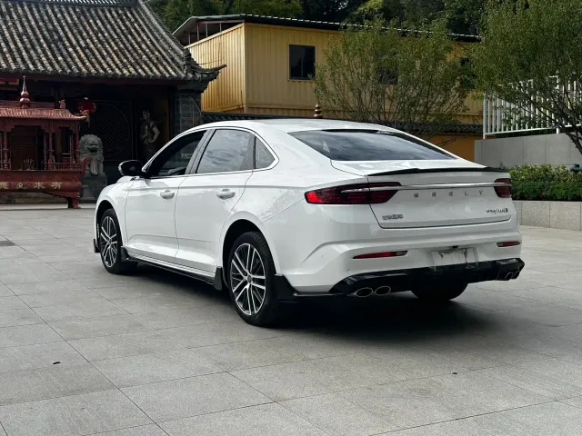 Geely Xingrui — Фото автомобиля 10