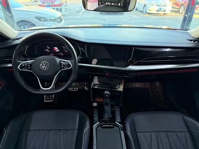 Volkswagen Passat — Фото автомобиля 7