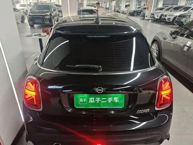 MINI Hatch — Фото автомобиля 5
