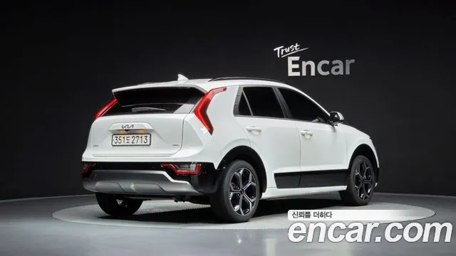 Kia Niro The All New Niro Signature — Фото автомобиля 2