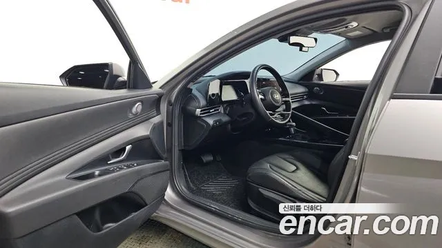 Hyundai Avante CN7 — Фото автомобиля 10