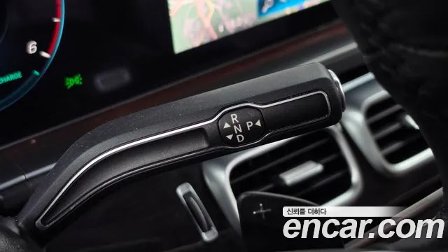 Mercedes-Benz GLE-Class — Фото автомобиля 12