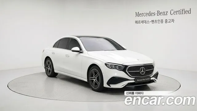 Фотография автомобиля — Mercedes-Benz E-Class