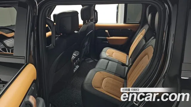 Land Rover Defender L663 — Фото автомобиля 12