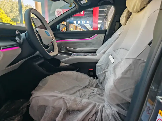 Changan Qiyuan A07 — Фото автомобиля 4