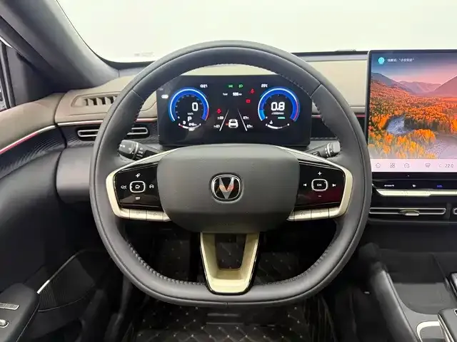 Changan Eado — Фото автомобиля 5