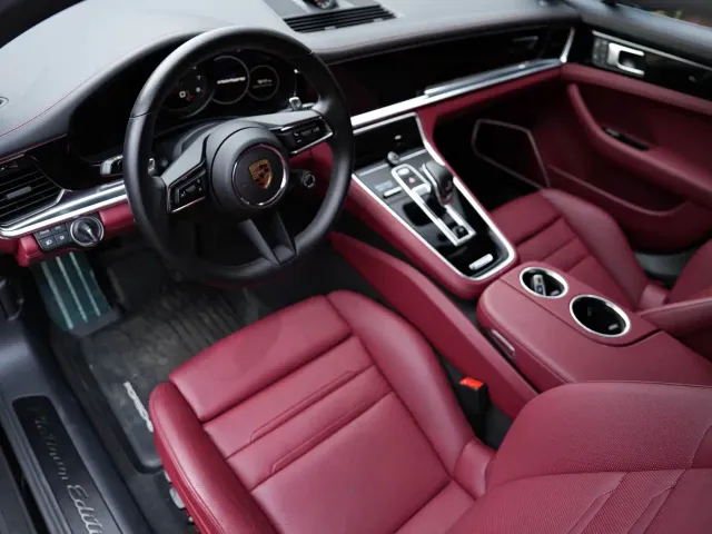 Porsche Panamera — Фото автомобиля 10