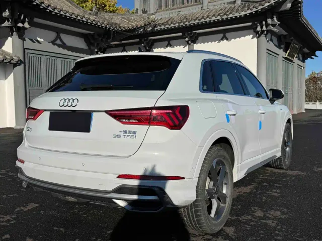 Audi Q3 — Фото автомобиля 6