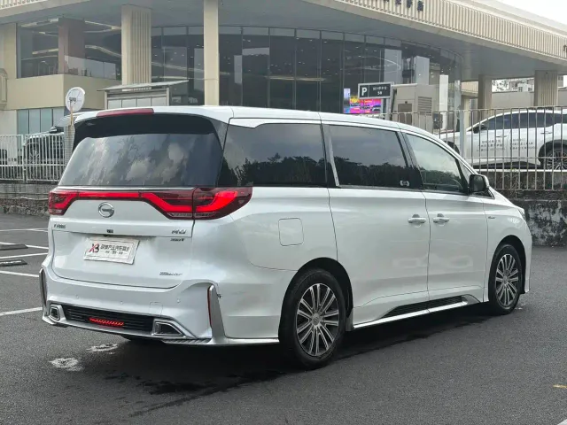 GAC Trumpchi M8 — Фото автомобиля 19