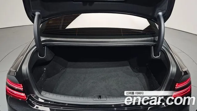 Genesis G80 Бензин 2.5 турбо AWD — Фото автомобиля 18