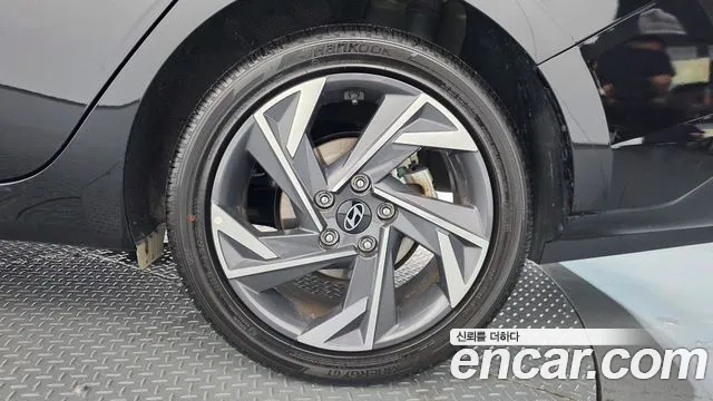 Hyundai Avante — Фото автомобиля 6