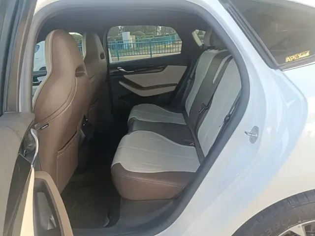 BYD Qin PLUS — Фото автомобиля 16