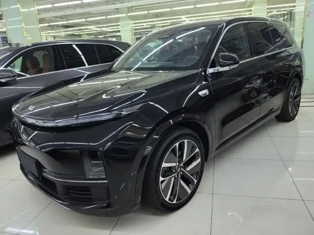 Фотография автомобиля — Li Auto L9
