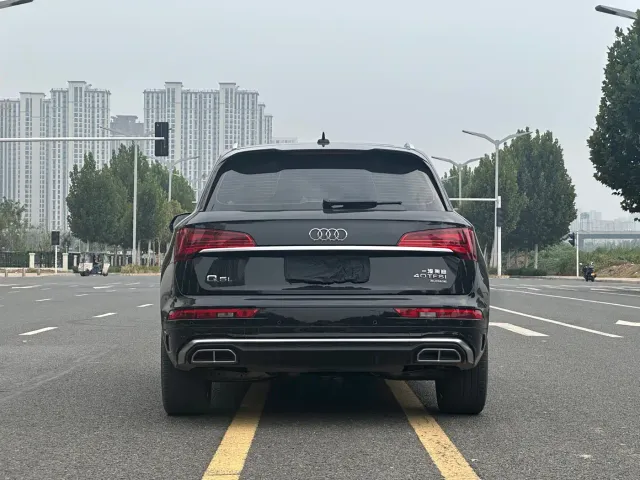 Audi Q5L — Фото автомобиля 8