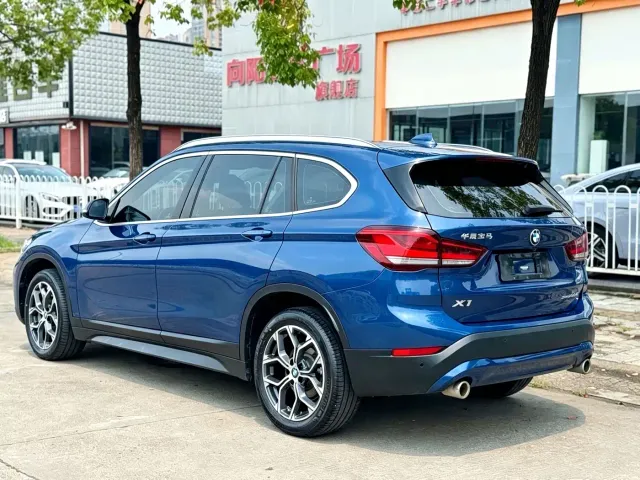 BMW X1 — Фото автомобиля 3