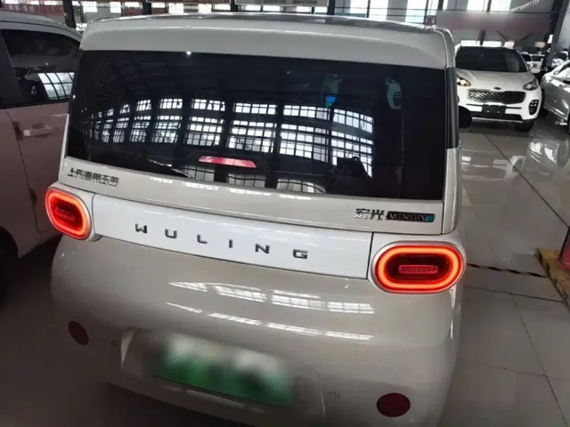 Wuling Hongguang Mini EV — Фото автомобиля 5