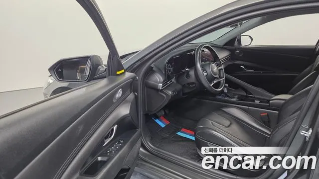 Hyundai Avante CN7 — Фото автомобиля 10