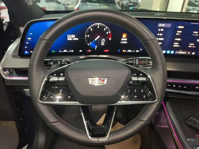 Cadillac XT5 — Фото автомобиля 10
