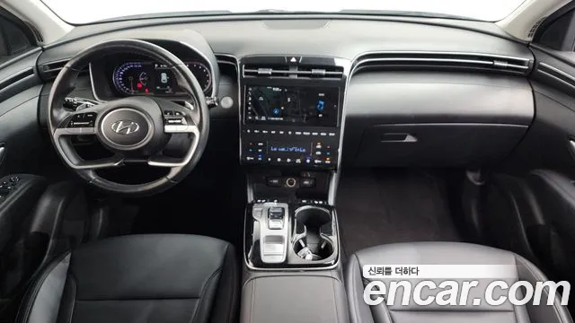 Hyundai Tucson Tucson (NX4) Бензин 1.6 турбо 2WD — Фото автомобиля 6