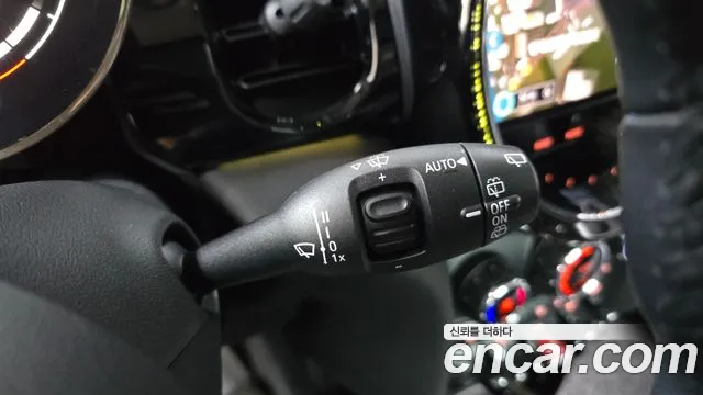 Mini Cooper Cooper 5 дверей Classic Plus — Фото автомобиля 25
