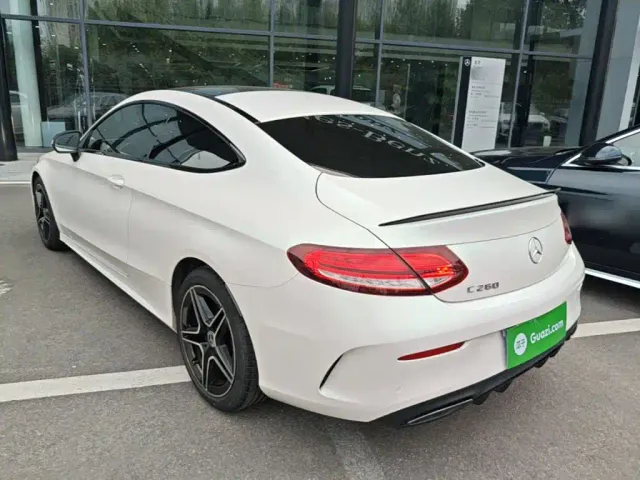 Mercedes-Benz C-Class — Фото автомобиля 4