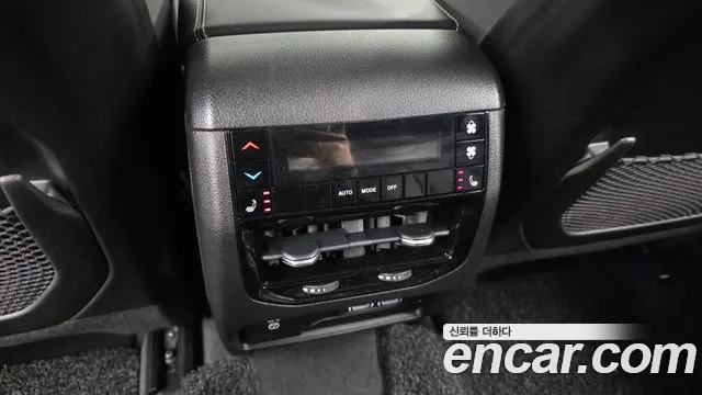 Jeep Cherokee WL — Фото автомобиля 24