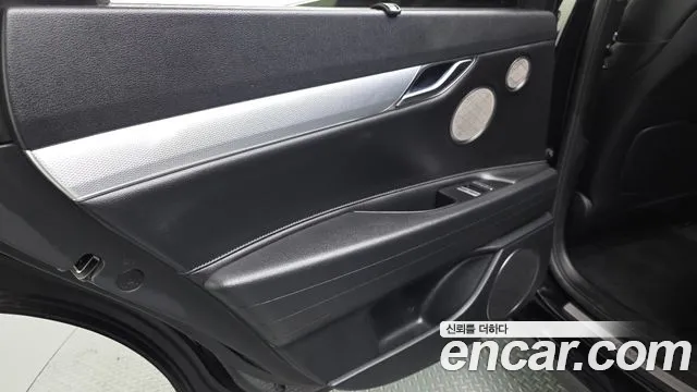 Genesis G80 Electrified G80 (RG3) — Фото автомобиля 7