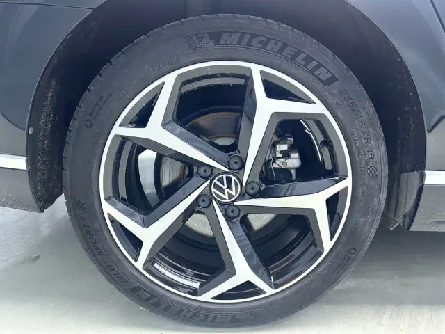 Volkswagen Magotan — Фото автомобиля 22