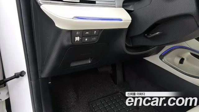 Hyundai Grandeur New — Фото автомобиля 24