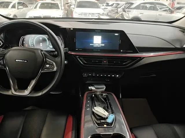 Changan Oushang X5 — Фото автомобиля 12