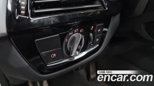BMW 5 Series G30 — Фото автомобиля 26
