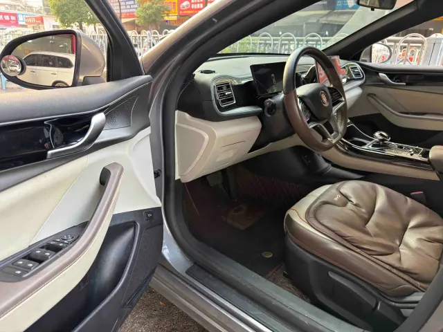 BYD Qin PLUS — Фото автомобиля 3