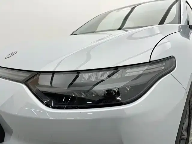 Leapmotor C11 — Фото автомобиля 18