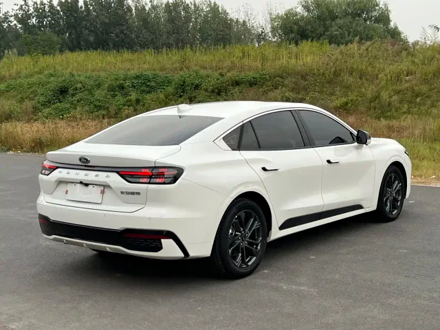 Ford Mondeo — Фото автомобиля 4