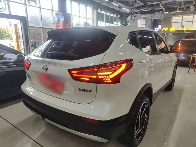 Nissan Qashqai — Фото автомобиля 6