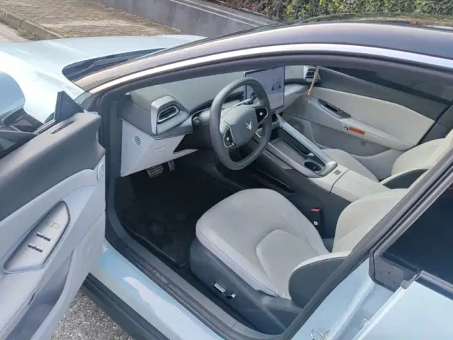Arcfox Alpha S5 — Фото автомобиля 15